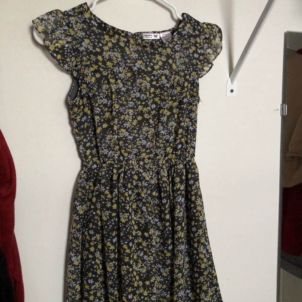 Gray and yellow float flower dress